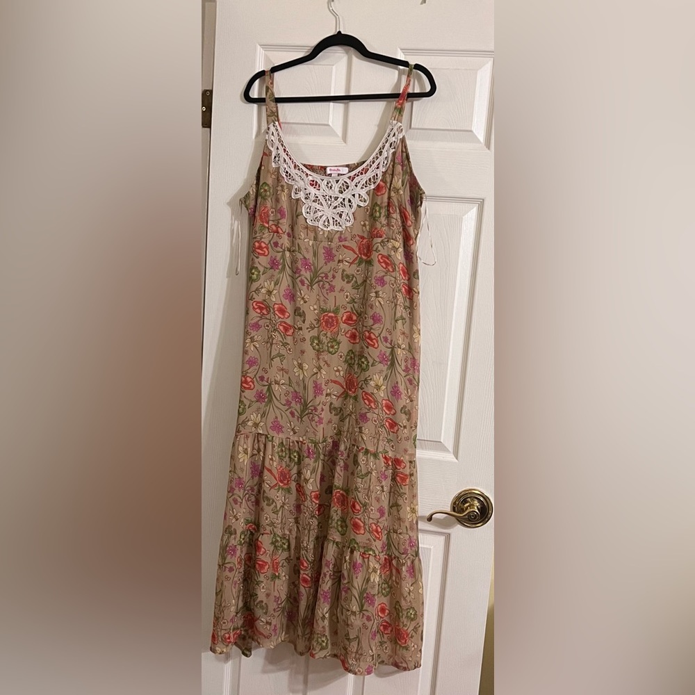 Simply Be Floral Maxi Dress | Plus Size - 24